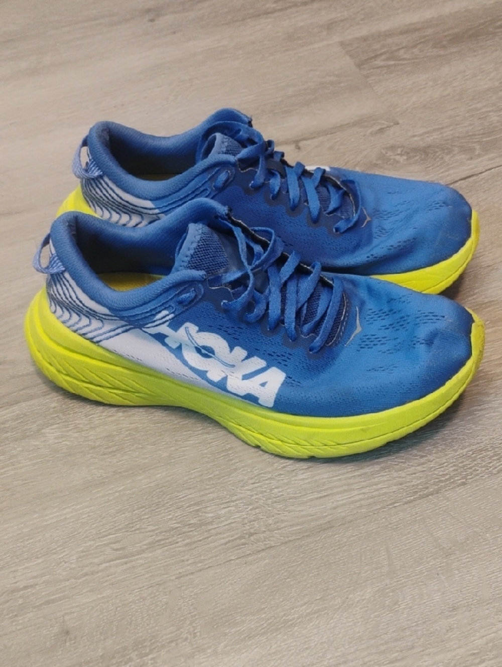 Hoka  One Carbon X Blue & Neon Yellow Performance Running Shoes Women's Size 7.5